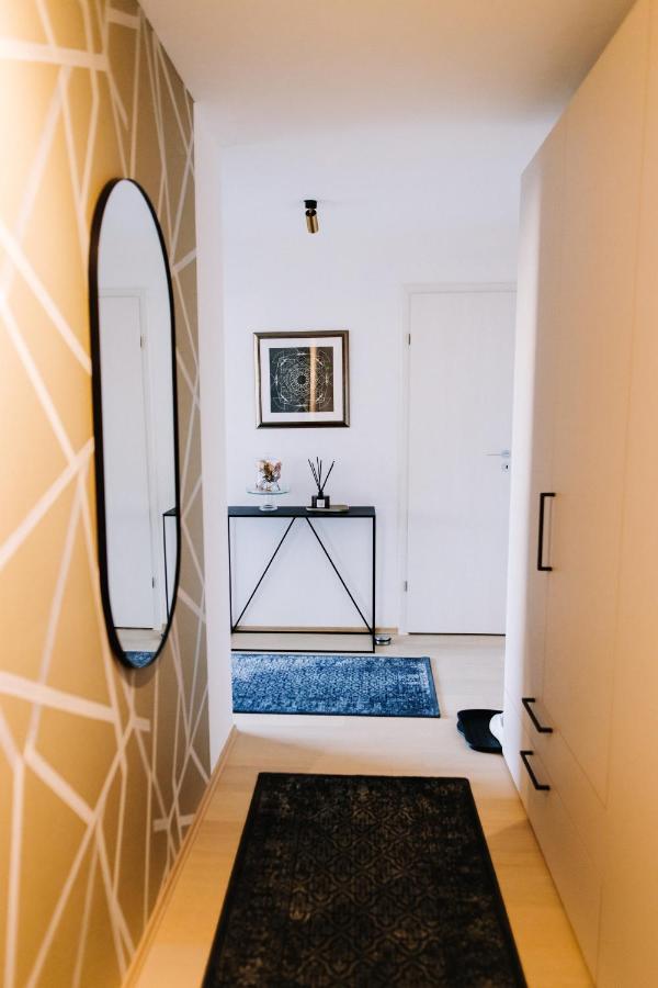 Design Apartman - Free Parking Segedin Dış mekan fotoğraf